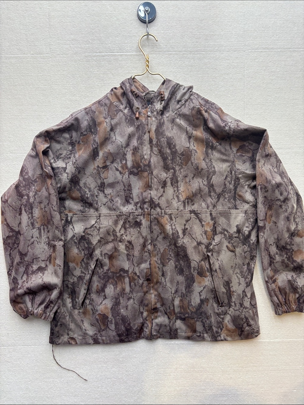 Natural Gear | Hooded Lightweight Jacket in Brown Gray Print XL
